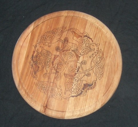 Hier noch nicht ganz fertig - die Rhiannon Altar-Platte!