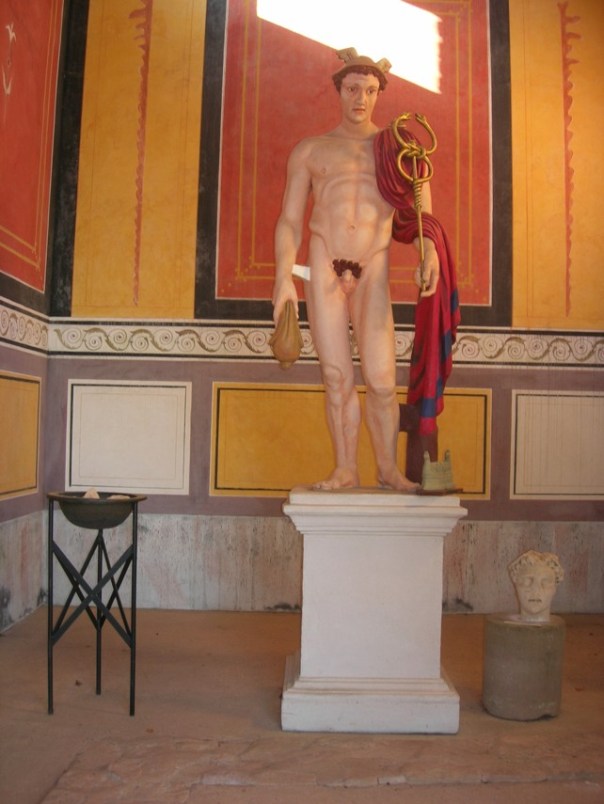 Der Gott Merkur im Tempel von Tawern.