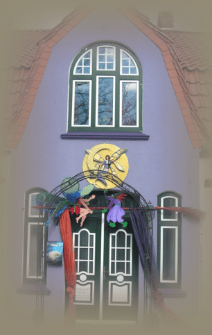 Der Zugang zur Sternschnuppe - eindeutig ein Hexenhaus!