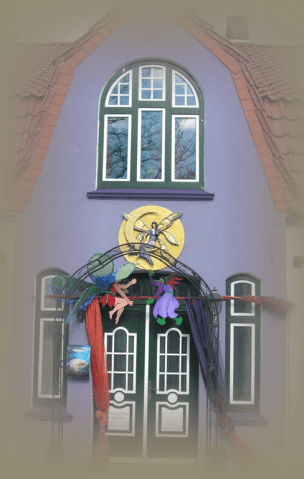 Der Zugang zur Sternschnuppe - eindeutig ein Hexenhaus!