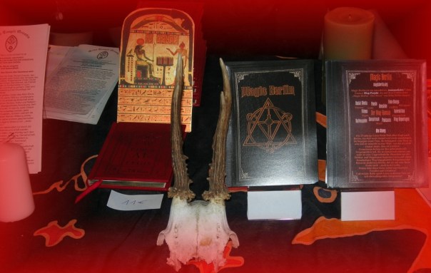 Berlin sprüht vor Magie! Auch der OTO sowie das Projekt 'Magic Berlin' sind präsent.