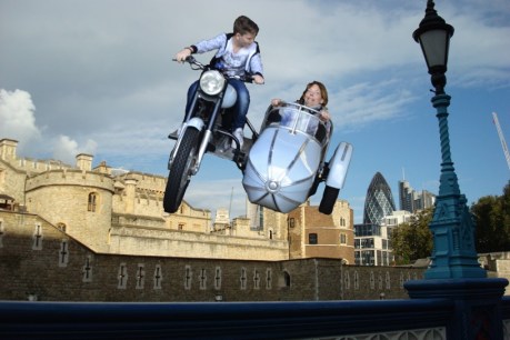 Rückreise mit dem Motorrad? Und schon wieder Pietje am Steuer??? Nein Danke, ich habe ein Muggelflugzeug genommen.