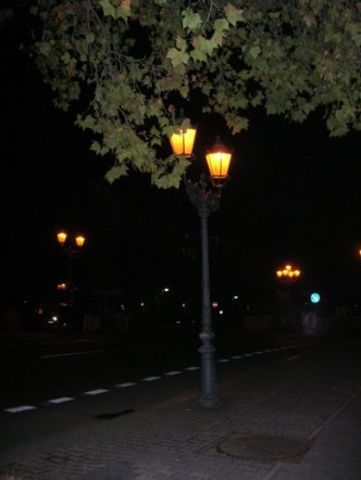 Gaslaternen auf der Baerwaldbrücke.